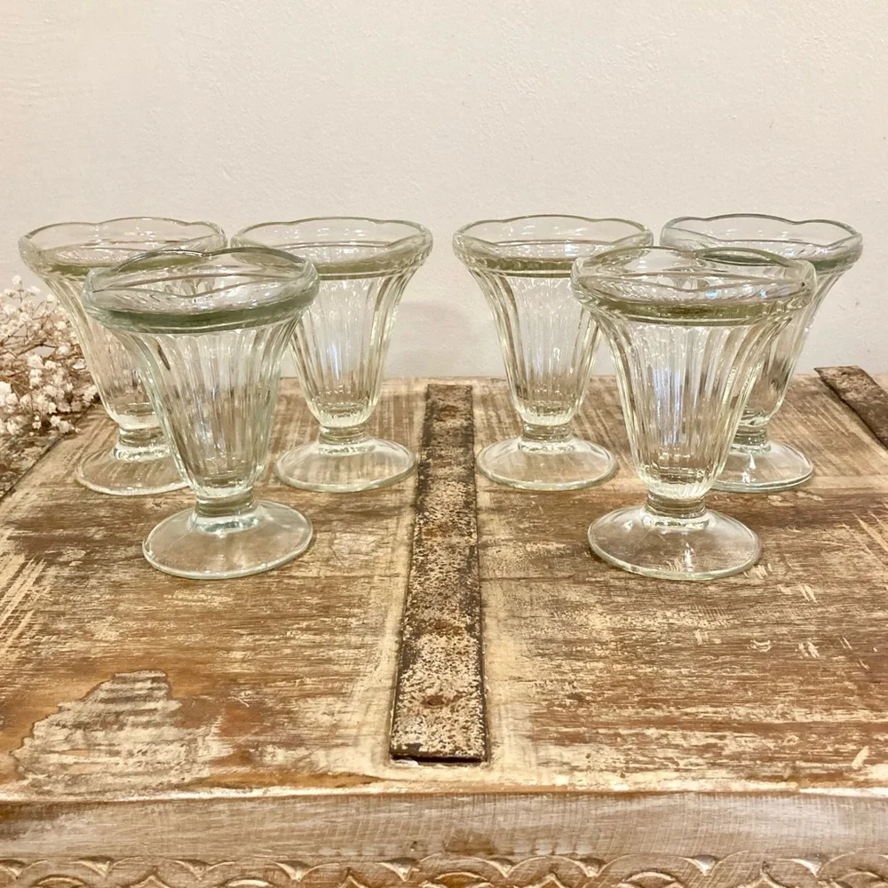 6 Vintage Ice Cream Sundae Glasses Ribbed Scalloped Edge 5